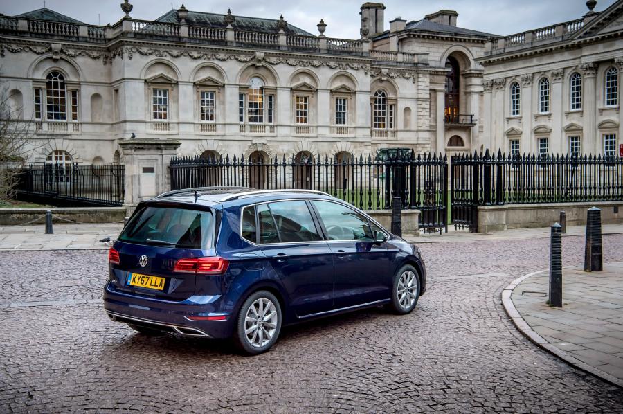  Volkswagen Golf SV 2018 года  (UK) (фото 24 из 24)